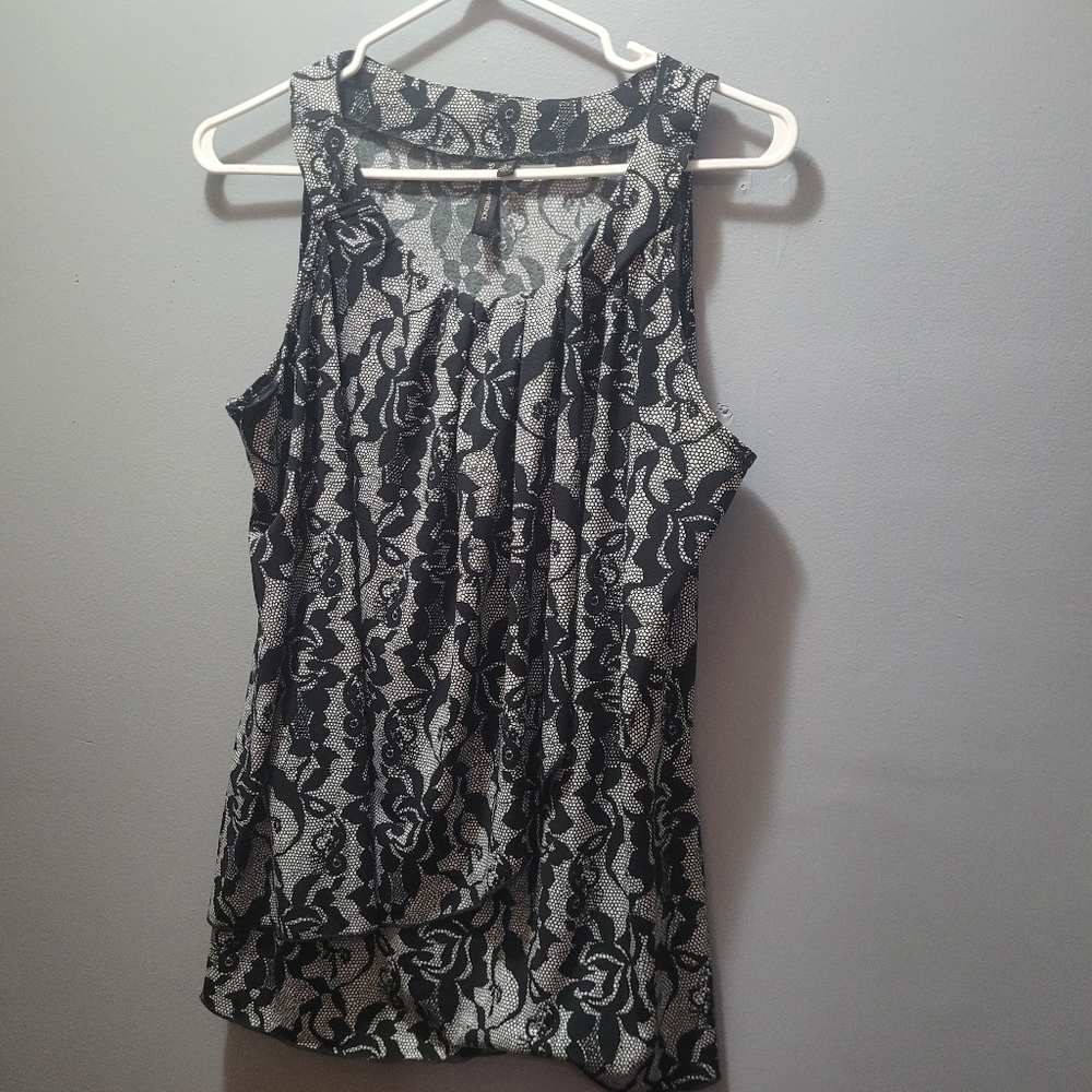 Susan Lawrence Grey and Black Floral Tank Top Size L